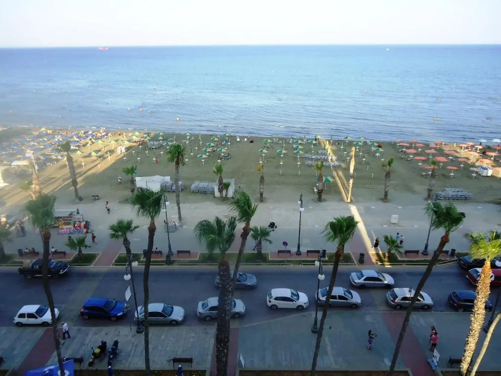 Krasas Beach Apts