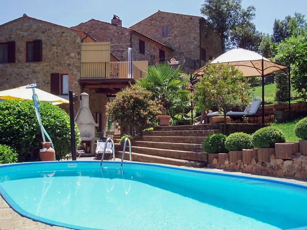 House With 3 Bedrooms in Caldana, With Private Pool and Enclosed Garde