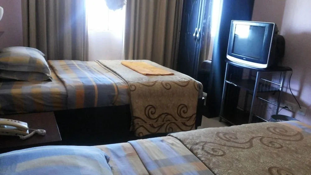 Palema Crown Hotel