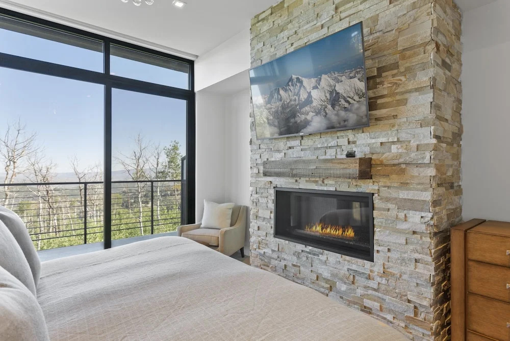 One Empire Pass Lodge at Deer Valley Resort - Three Bedroom Residence #504 3 Condo