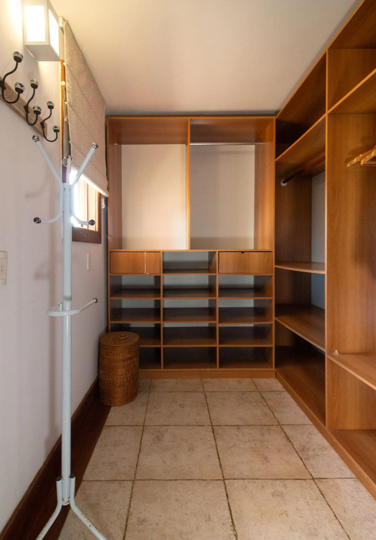 Contato com a Natureza, Vista para o Oceano e Seis Quartos Por Luxury Rentals
