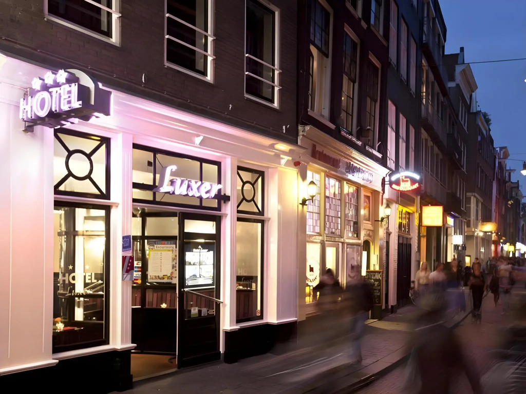Hotel Luxer