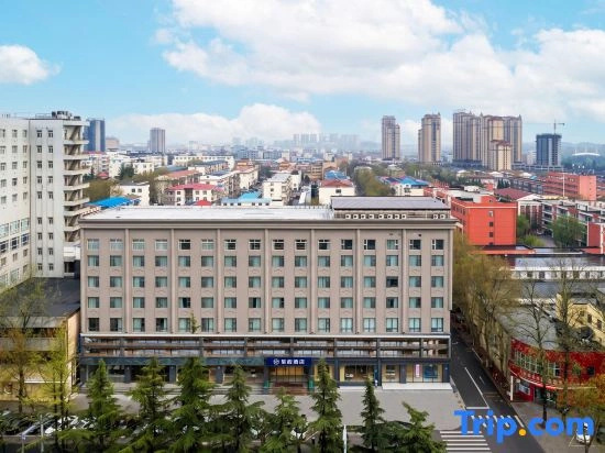 Starway Hotel