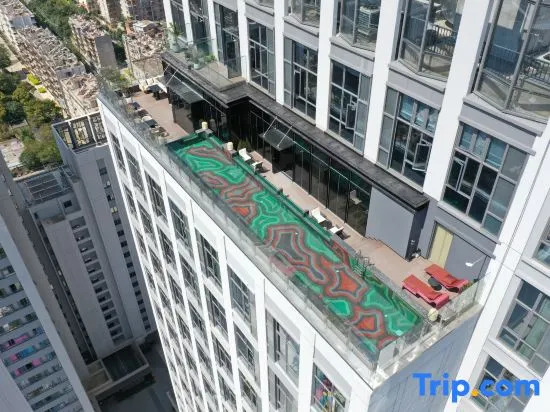 Xishe Qinghuan Sky Private Hot Spring & Terrace Garden Hotel
