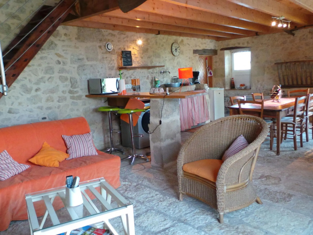 Cottage in Aquitaine with Bubble Bath