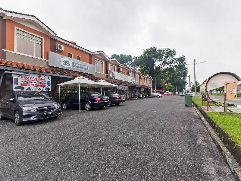 Straits Settlement Inn