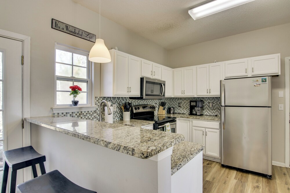 Quiet Oasis in Charlotte! Home Near Uncc Campus