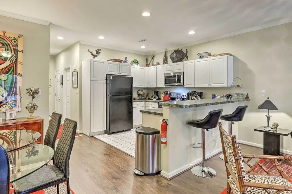2 Mi to Ocean: Rehoboth Beach Townhome w/ Grill