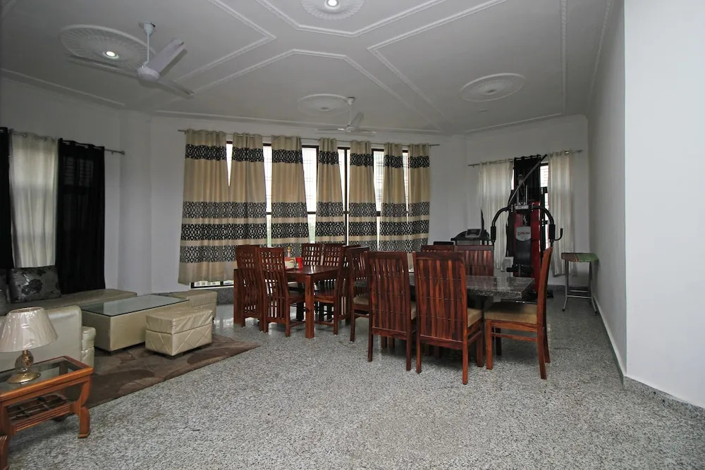 Absin Hospitality 2 by OYO Rooms