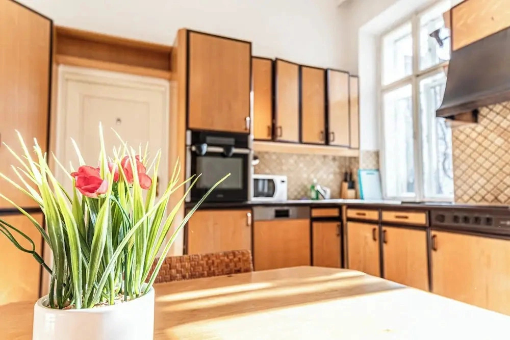Bright Central Rooms Ideal For Long Stay