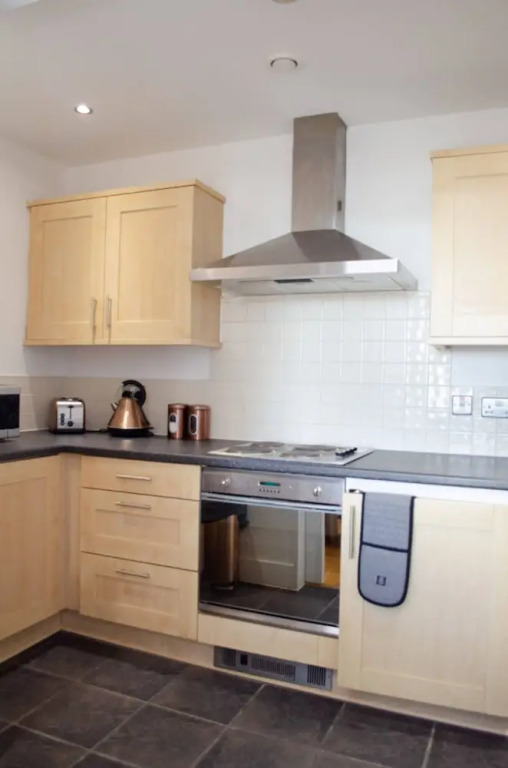 Henry Street - Apt 22