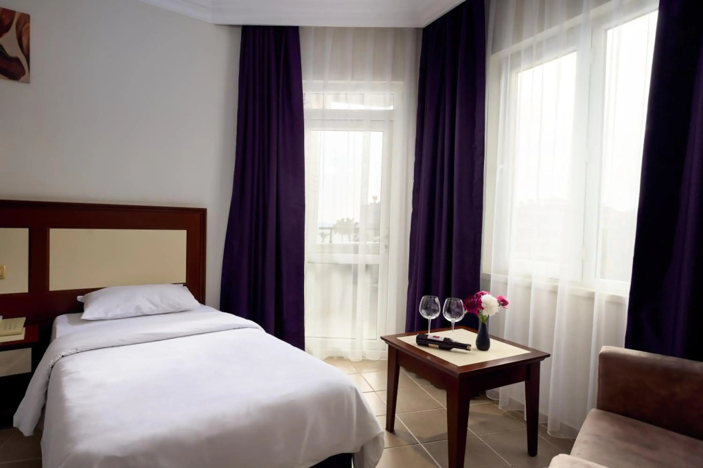Kaila City Hotel
