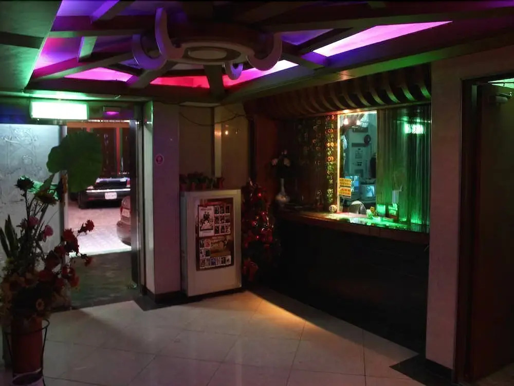 Picasso Motel