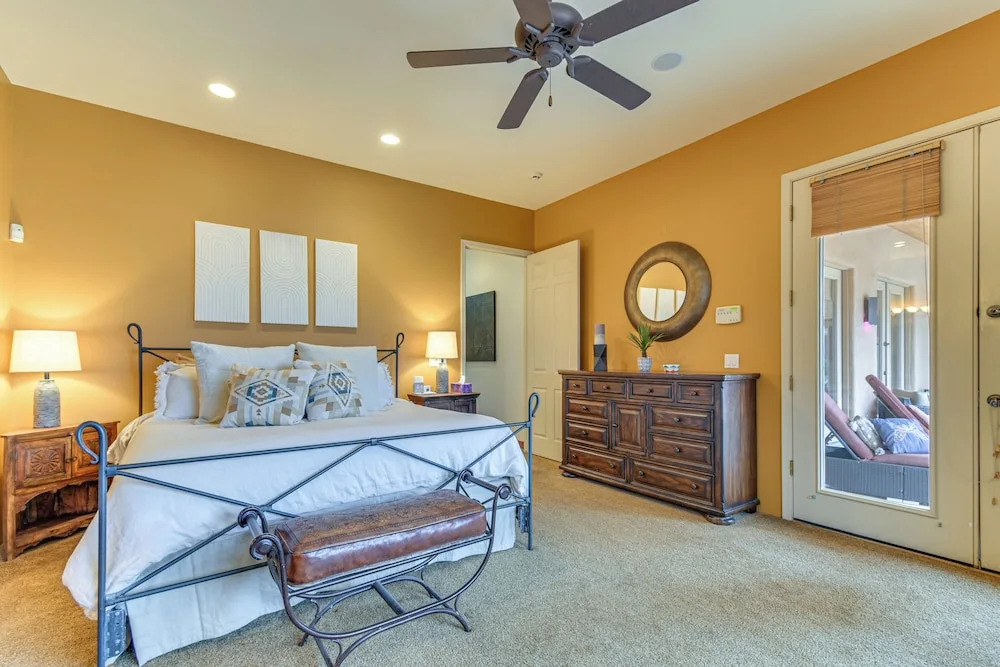 Private Pool, Spa, & Grills: Lake Havasu City Home