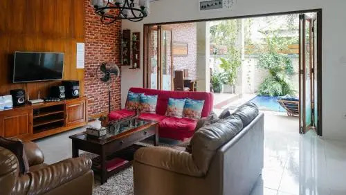 Jasmine Villa Batu Bolong