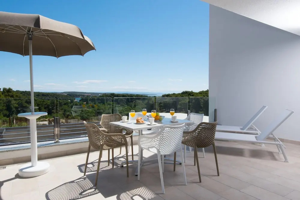Aparthotel Punta Blu - POOL & SPA