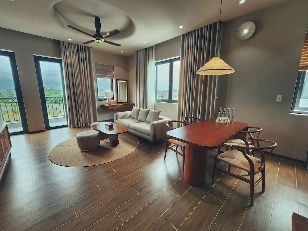 JULIEs HOUSE - A LUXURY APARTMENT IN HUE