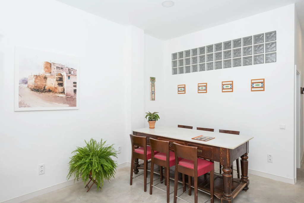 Barracart Apartments
