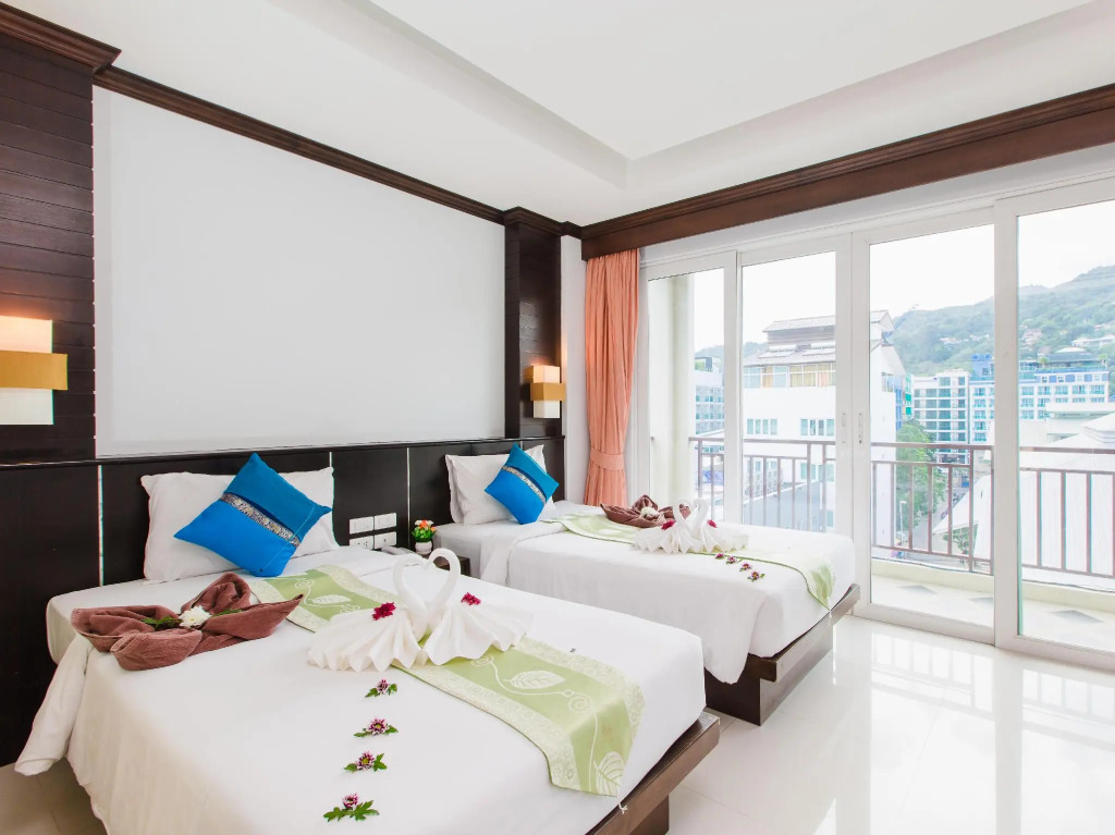77 Patong Hotel & Spa