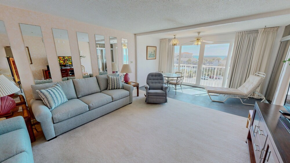 Shoreline Towers 3053 2 Bedroom Condo
