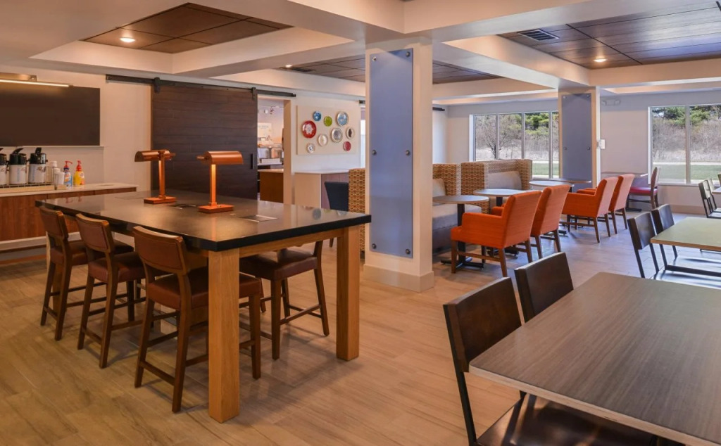 Holiday Inn Express Hotel & Suites Urbana-Champaign-U of I Area by IHG