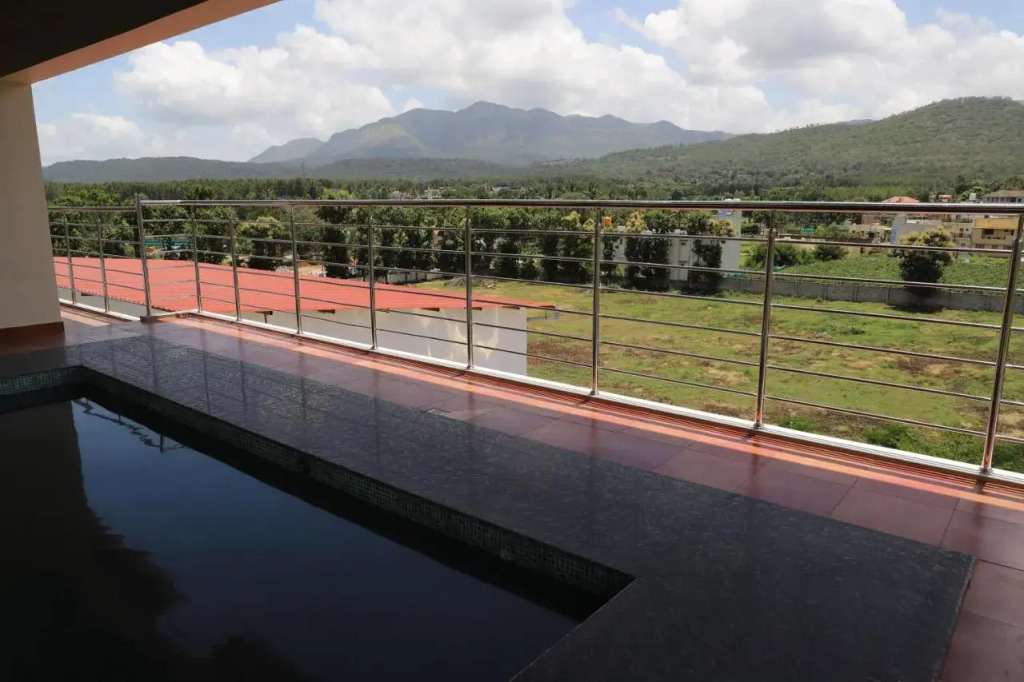 Binary Exotica Luxury Hotels & Resorts