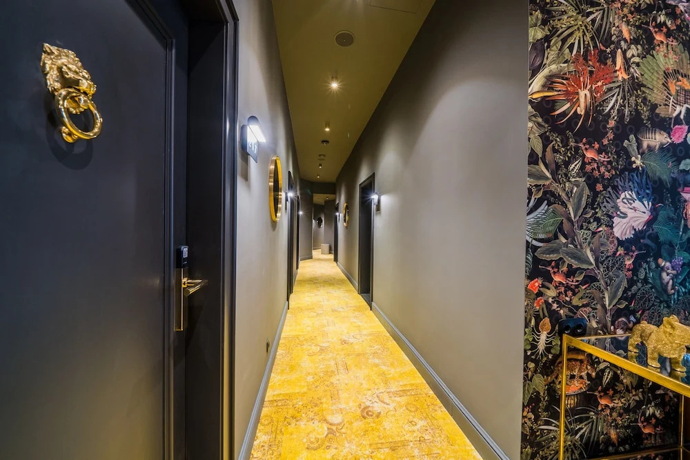 Leo Panzio Hotel