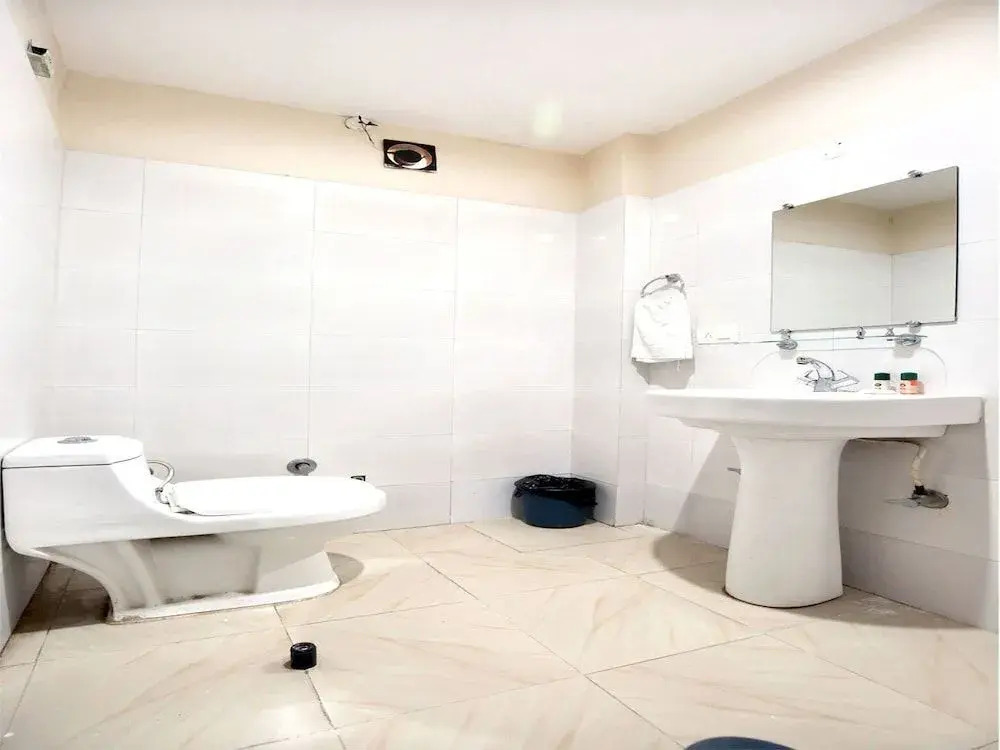 Collection O by OYO White Stone Residency
