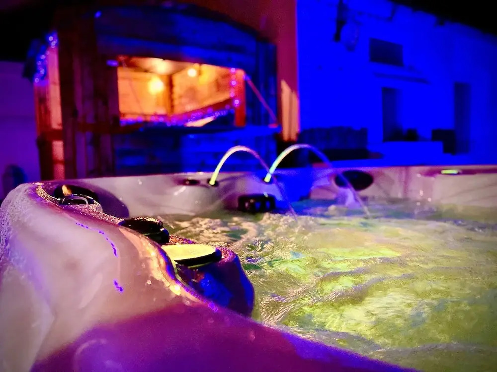 Captivating 4-Bed Hot Tub House in Blackpool