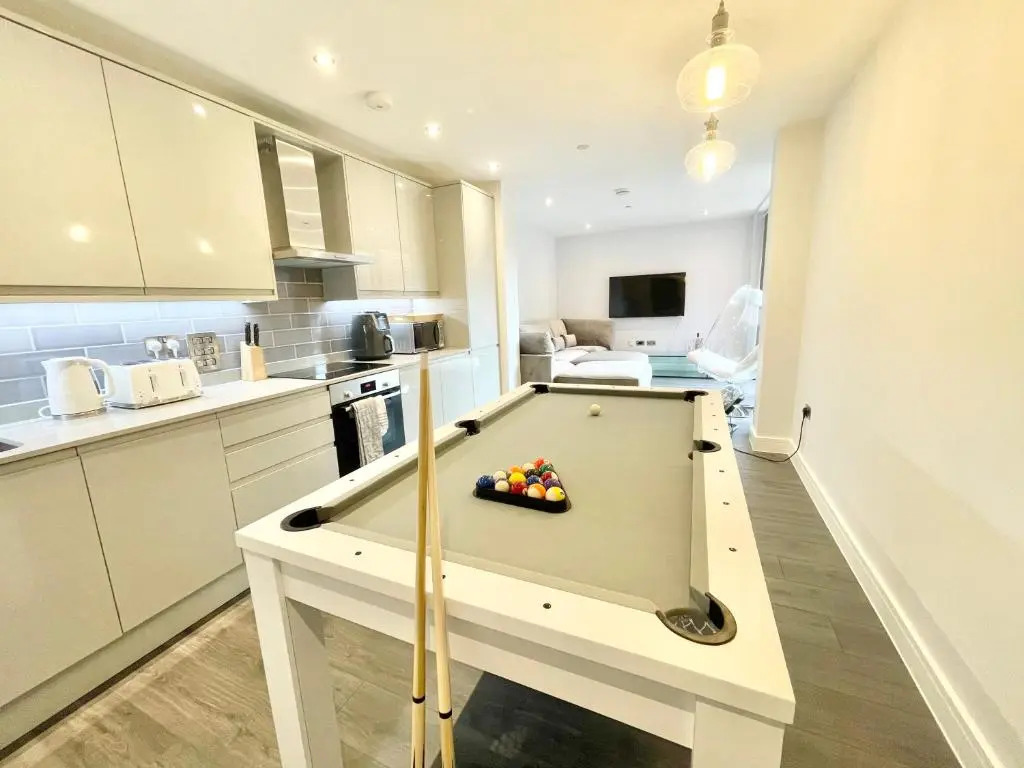 D  D Luxury Apartments