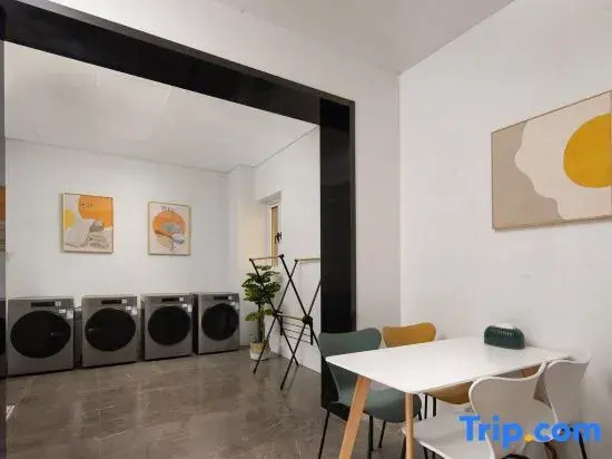 Seed Flower Xiaozhuliyuan Homestay (Zhongshan Road Zhanqiao Branch)