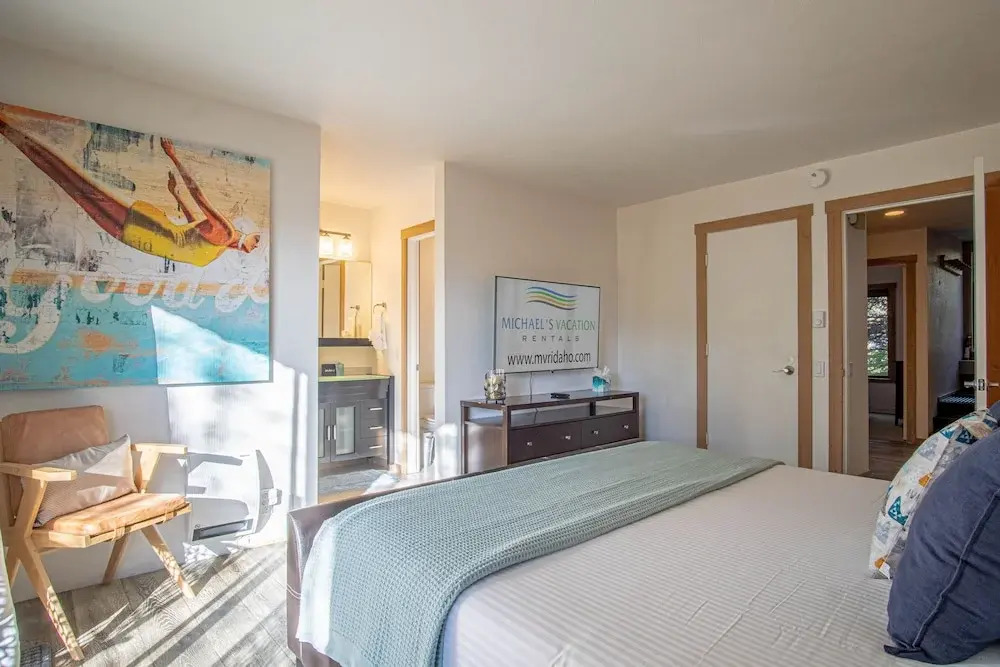 Snow Creek 1554 - Ski-in/ski-out + Pool & Hot Tub