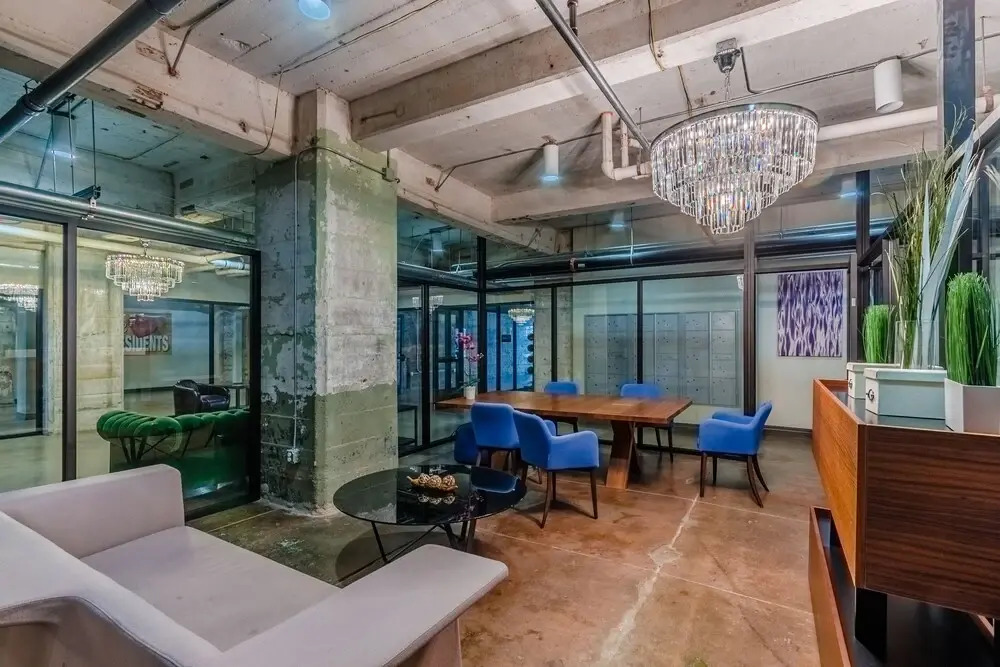Abode Dallas - Downtown Convention Center