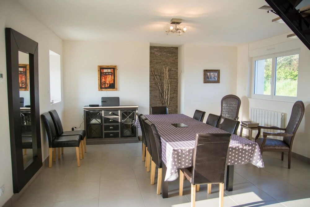 House With 3 Bedrooms in Plougoulm, With Enclosed Garden and Wifi