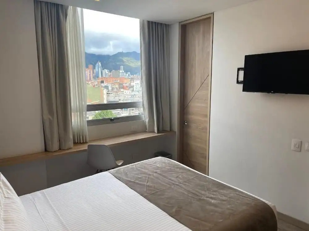 ExpoStay Hotel Corferias Embajada Americana