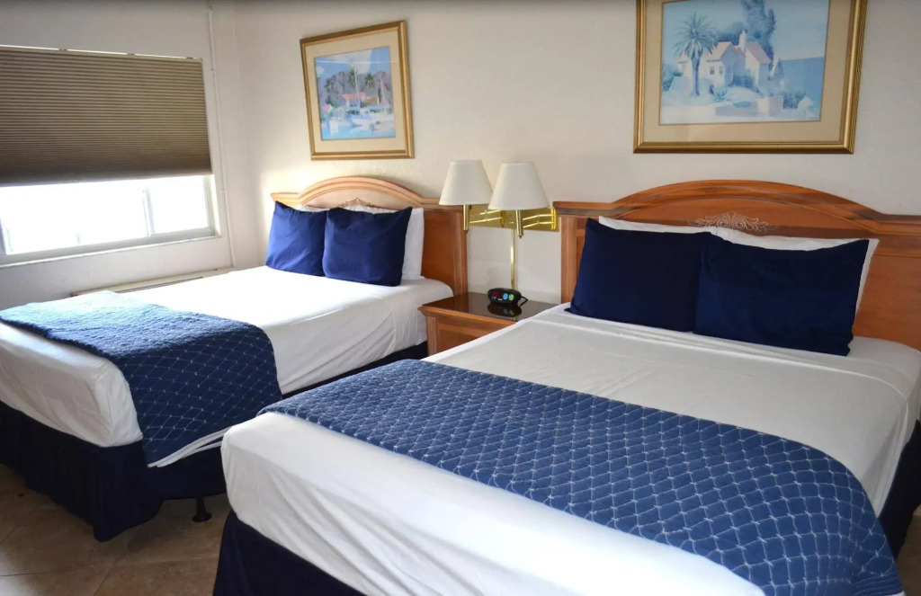 Legacy Harbour Hotel & Suites