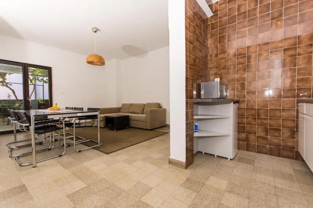Apartments Bee Maja