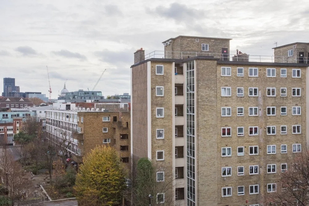 1 Bedroom Apartment With Balcony in Angel