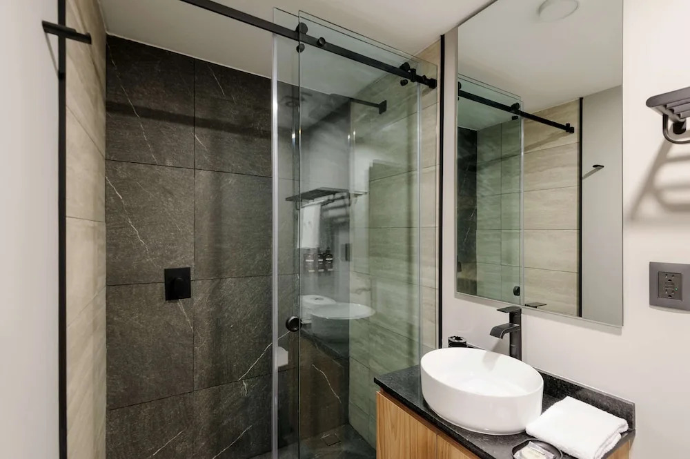 w Amazing Snug 1BR w Balcony in Tabacalera