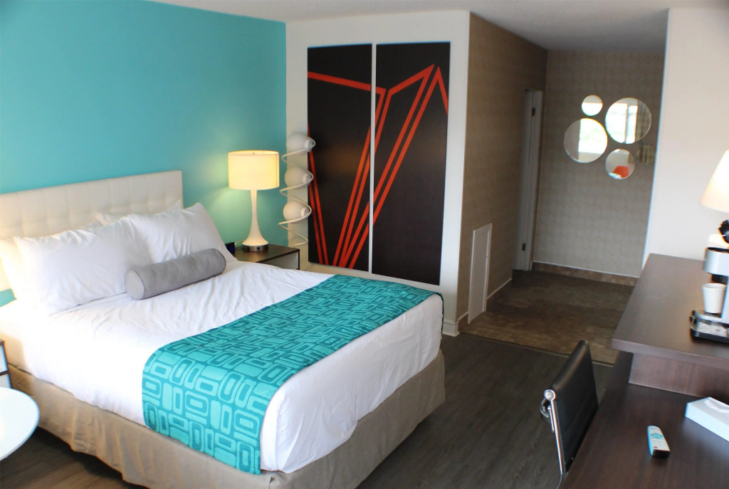 Howard Johnson Inn by Wyndham Kingston