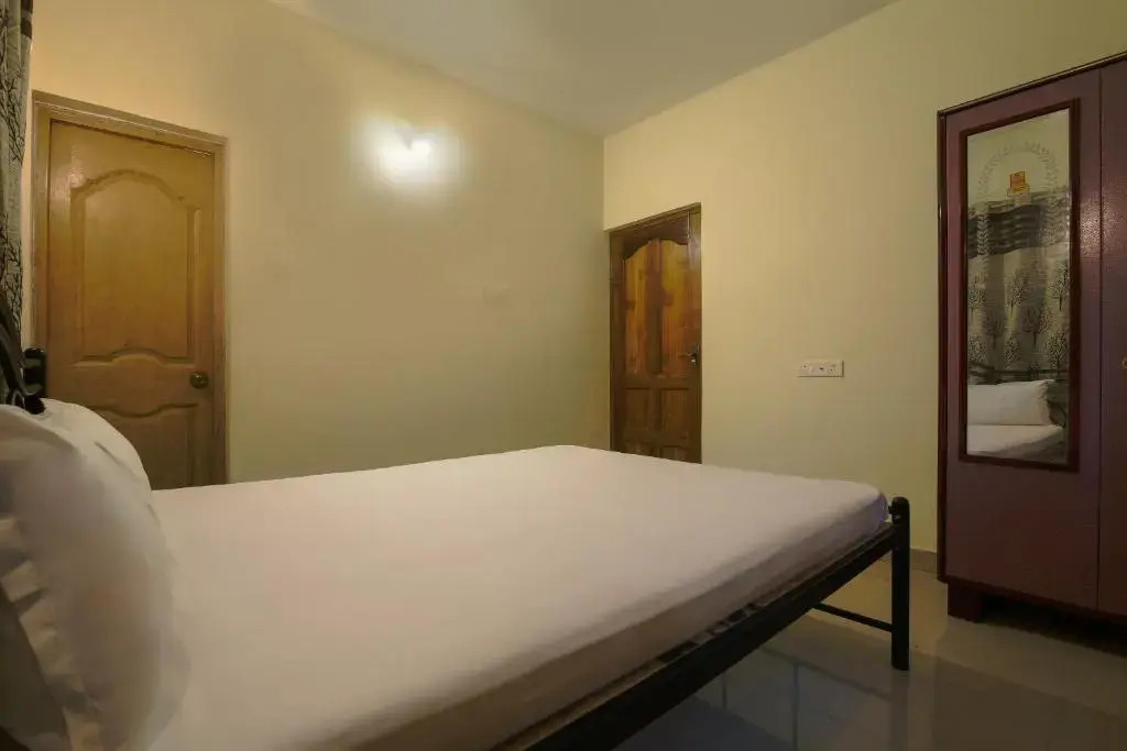 SPOT ON 46750 Phoenica Residency SPOT