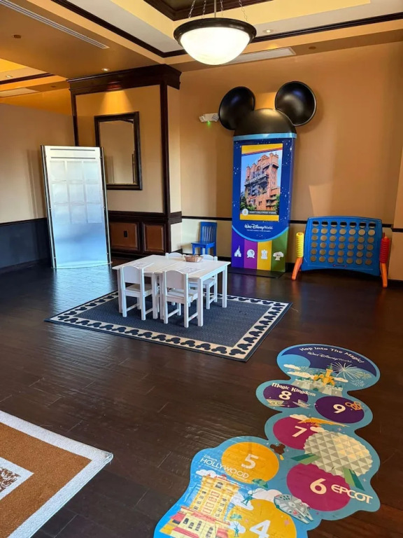 2bed 2bath Near Disney Piratepool Spa Balcony