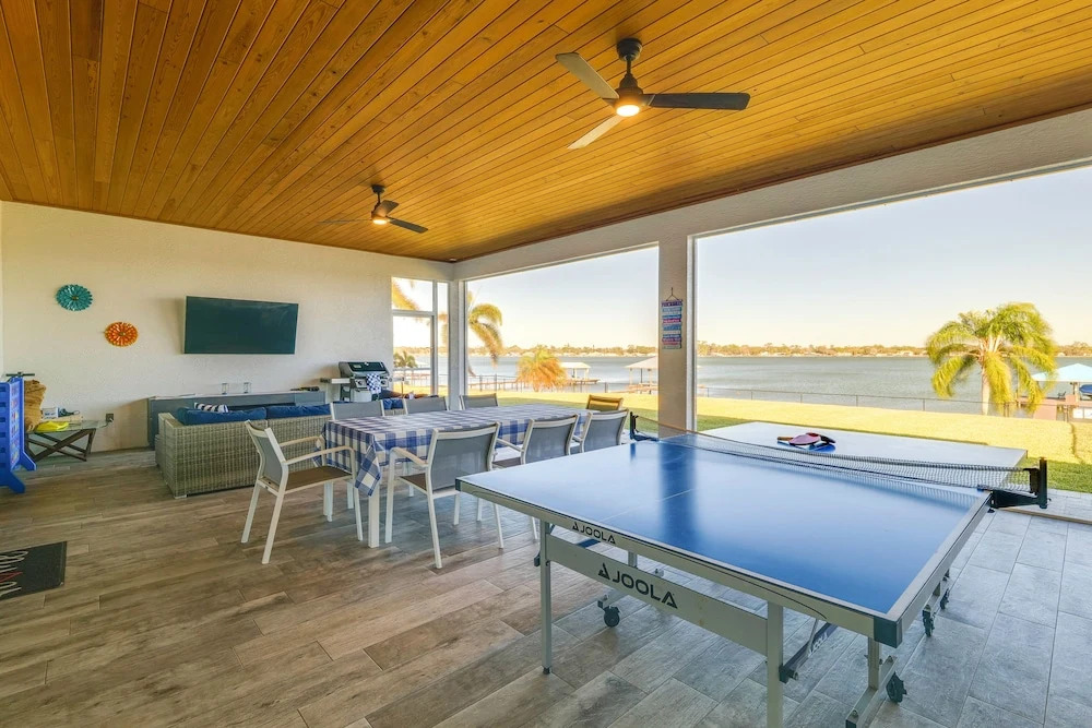 Poolside Paradise & Boat Dock! Haven on Lake Clay