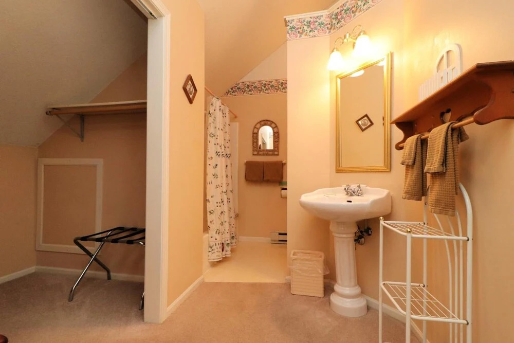 Sweetgrass Inn Bed & Breakfast