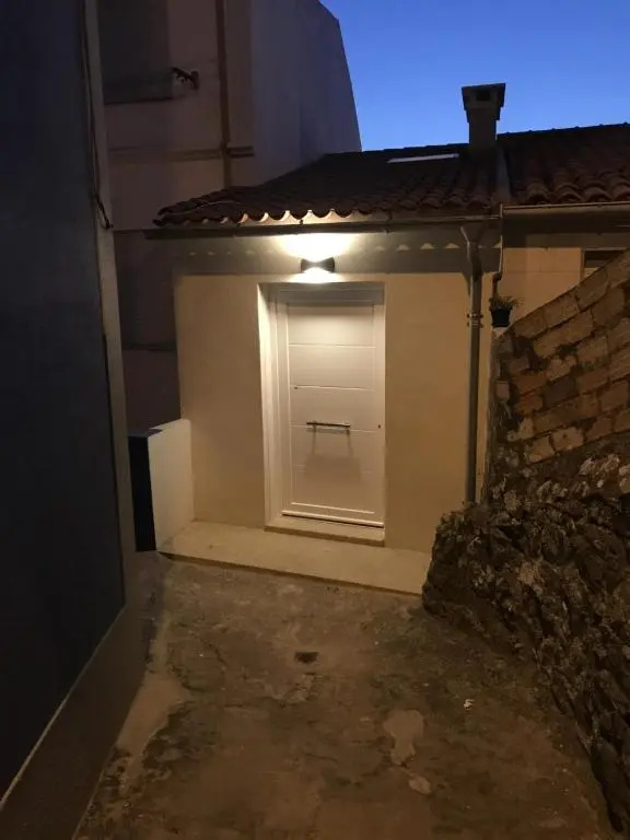 APARTAMENTOS A RODA