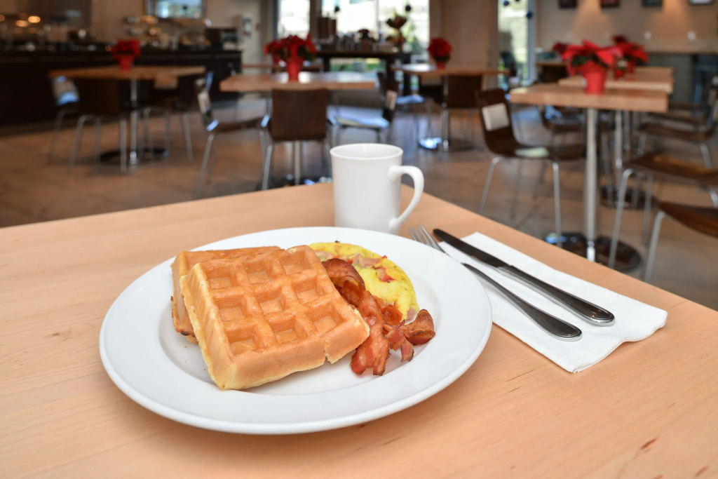 Best Western Plus Regency Inn and Conference Centre