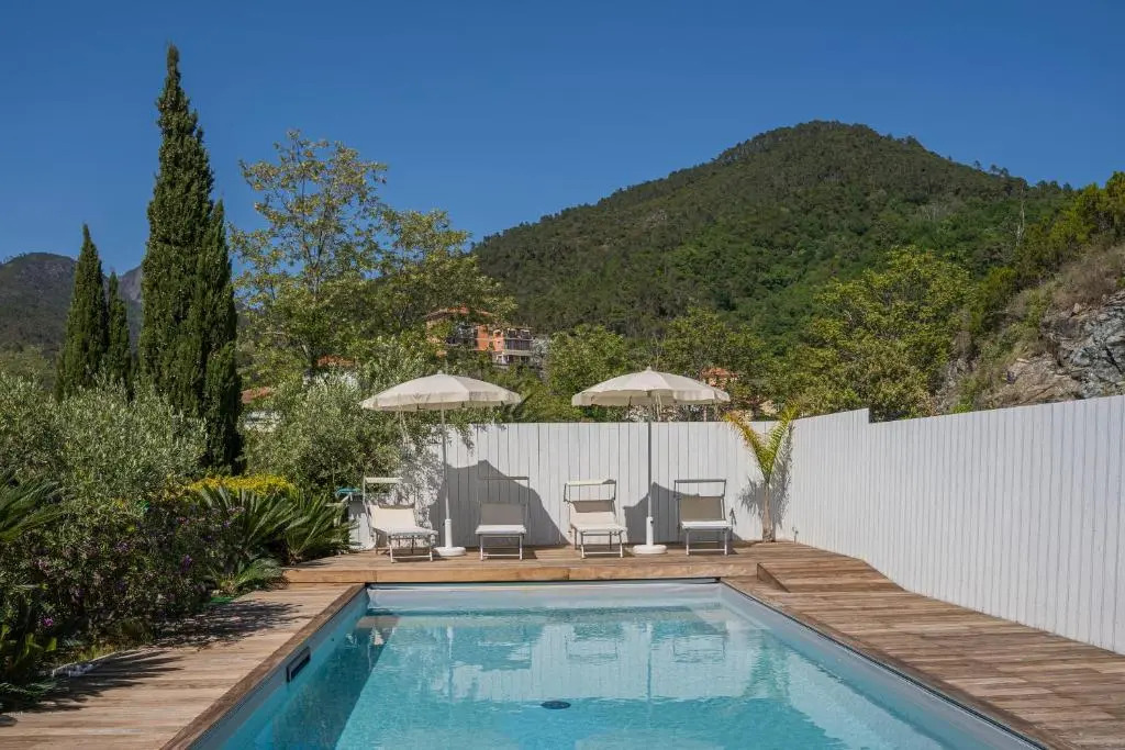 MIMOSA - Villa Luisa: Pace, Relax a 2 passi dal mare