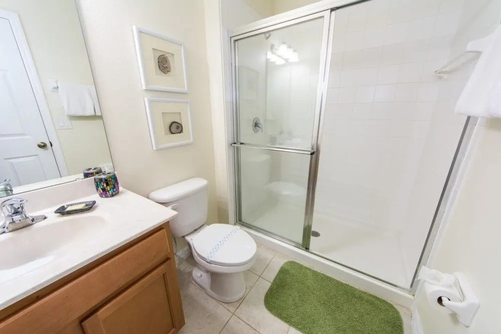 Great Near Theme Parks! Pet Friendly! 4 Bedroom Townhouse