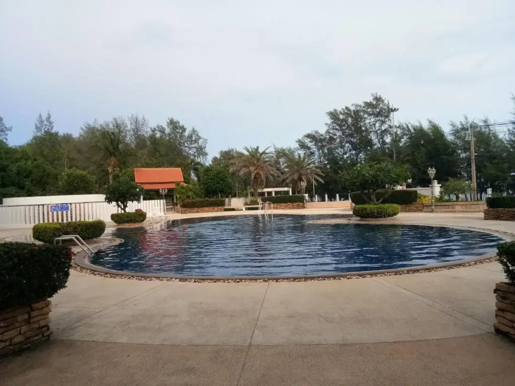 Seaview Condominium B15
