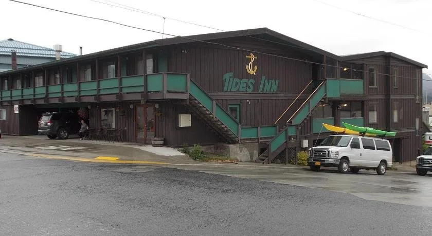 Tides Inn